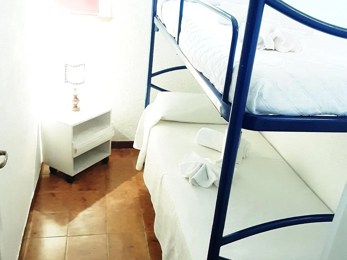 Inviting Holiday Home In Marinella With Shared Garden 0*, Marinella (Sardinia)